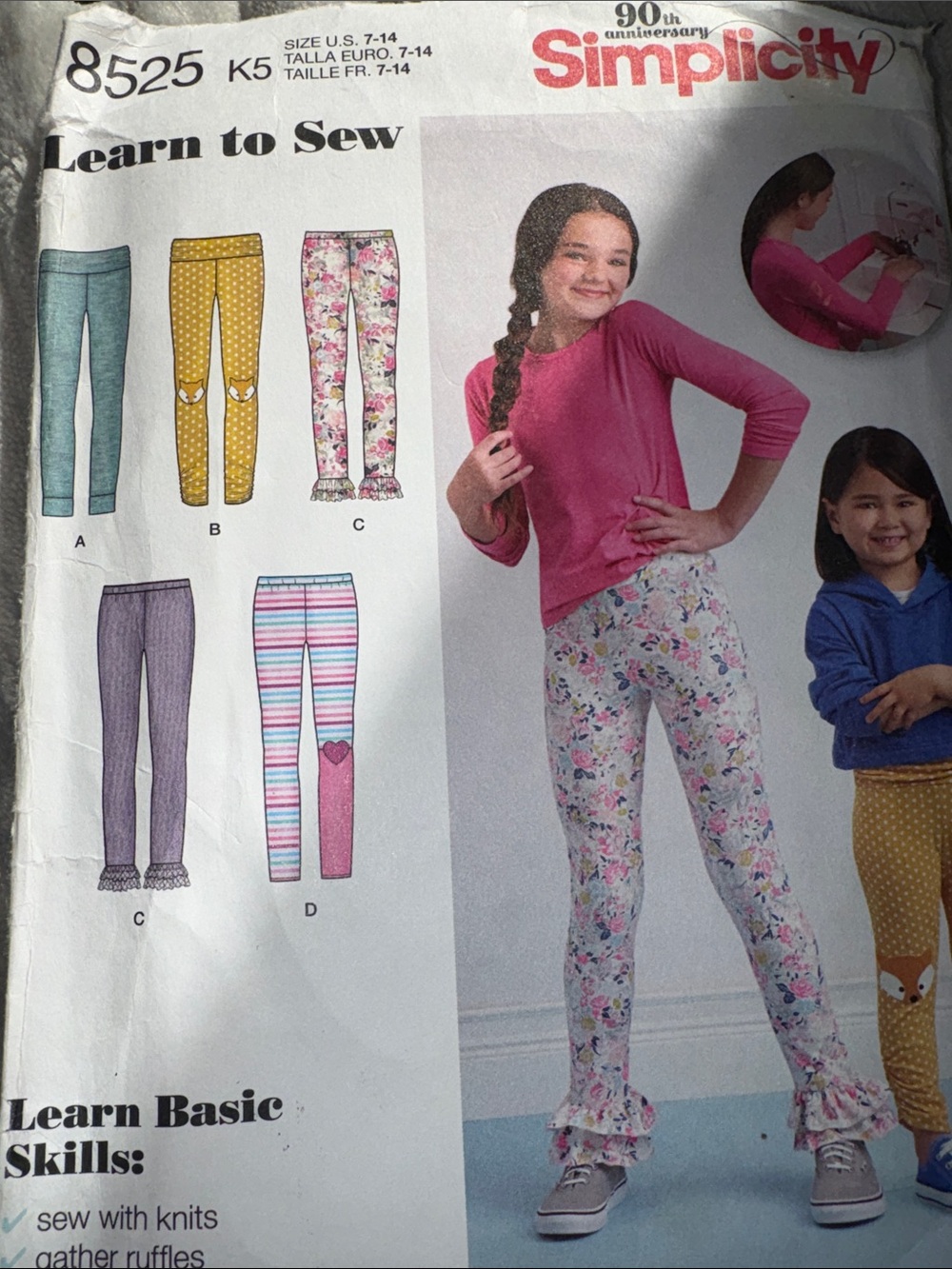 8525 Simplicity Leggings